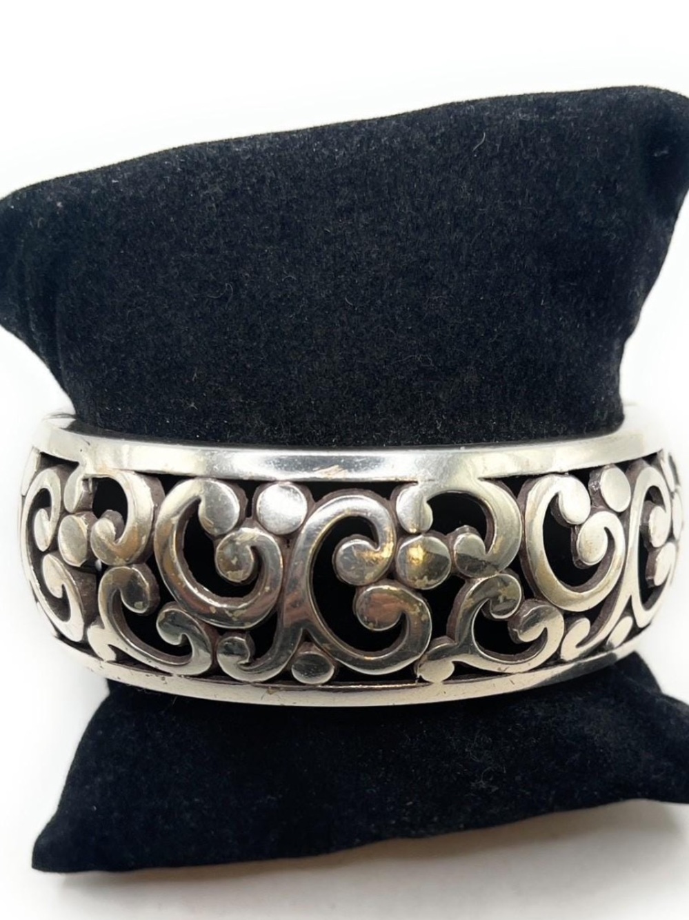 Brighton Contempo Collection, hinged scroll bangle bracelet